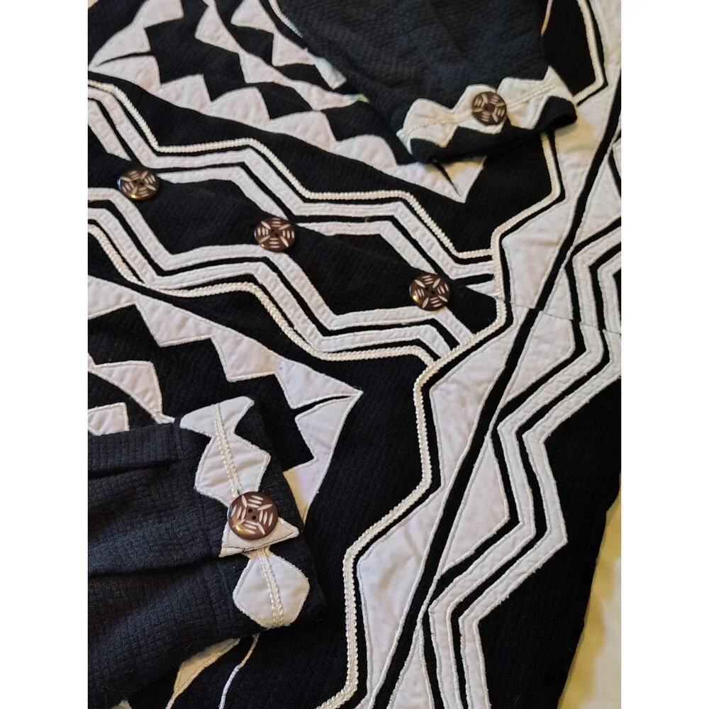 New Direction Vintage Black & White Applique Geometric Waffle Knit Cardigan...